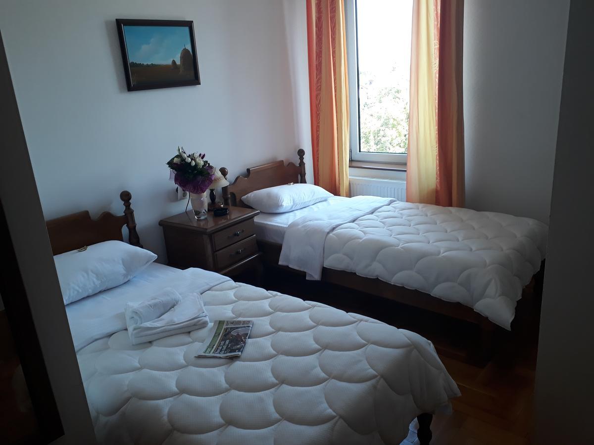 Hotel Cetojevic Banja Luka Luaran gambar